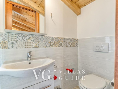 Villa Butterfly Bathroom