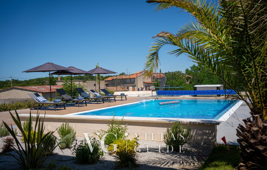 Villa Blue Moon Garden and property exterior