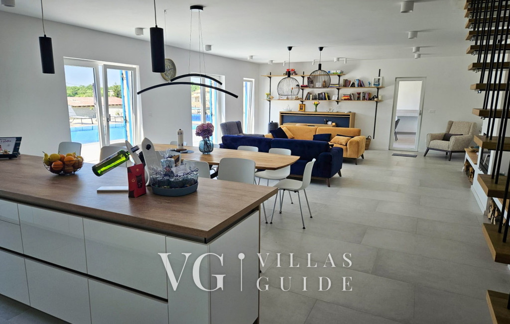 Villa Blue Moon Kitchen