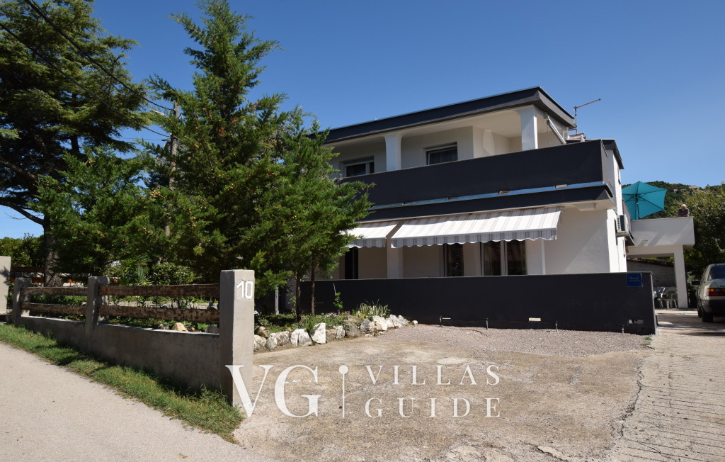 Apartman DOMI Dvorište i vanjski dio objekta