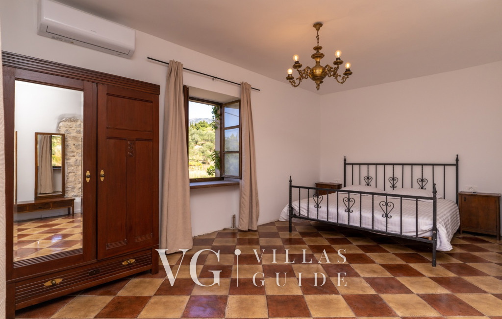 Villa Trojanović Schlafzimmer