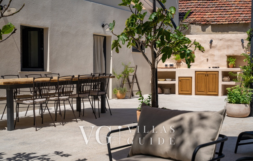 Villa Trojanović Garten und Außenbereich