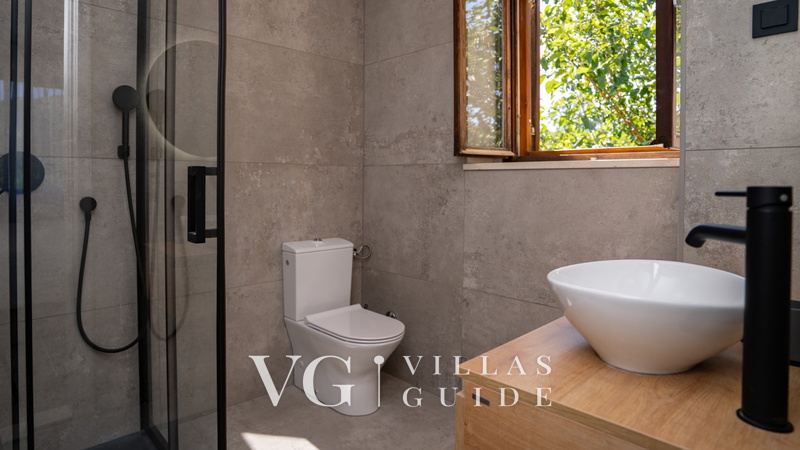 Villa Trojanović Badezimmer