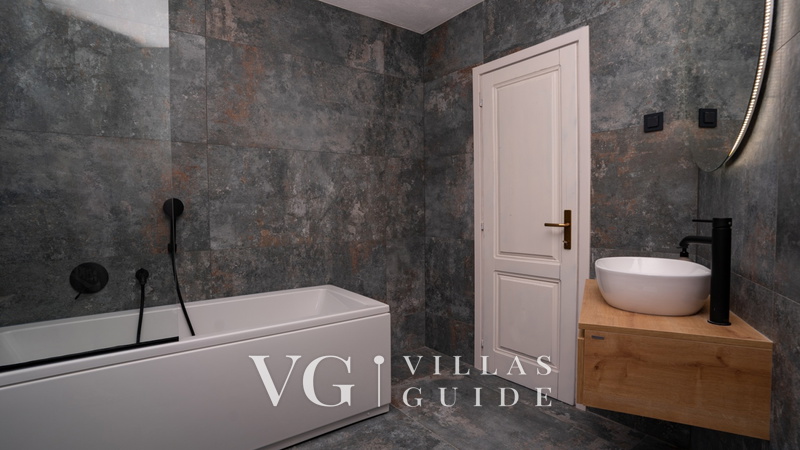 Villa Trojanović Badezimmer