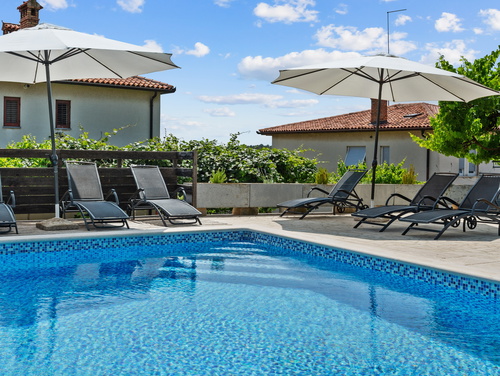 Apartment Petrinić - Sea View & Pool Apartment "V"