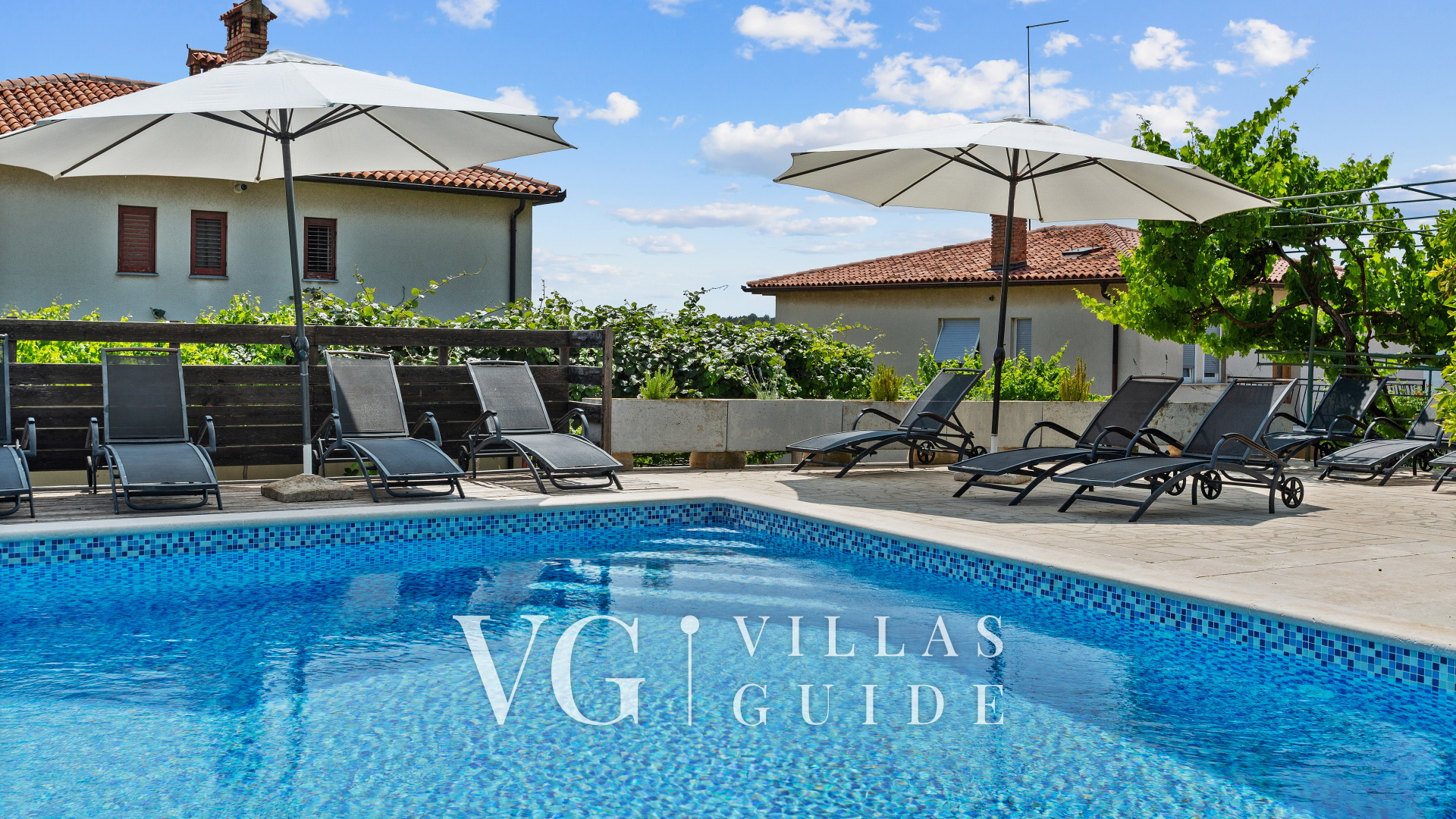 Apartment Petrinić - Sea View & Pool Apartment "V" Bazen