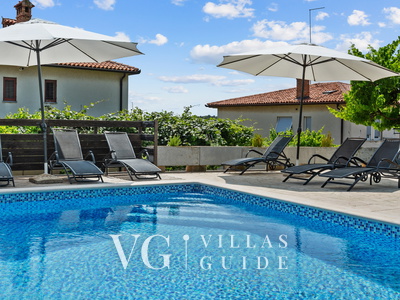 Apartment Petrinić - Sea View & Pool Apartment "V"