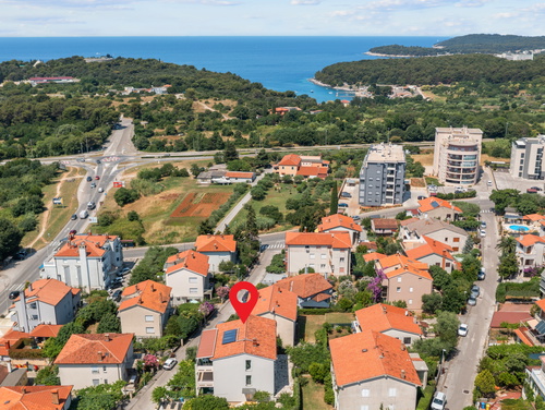 Apartment Petrinić - Sea View & Pool Apartment "V"