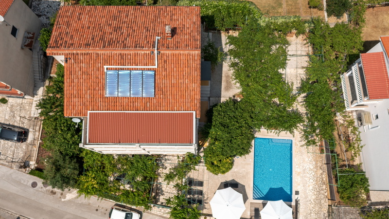 Apartment Petrinić - Sea View & Pool Apartment "V"