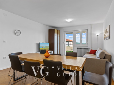 Apartment Petrinić - Sea View & Pool Apartment "V" Living room