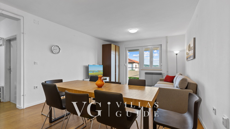 Apartment Petrinić - Sea View & Pool Apartment "V" Wohnzimmer