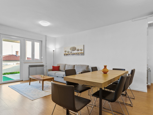 Apartment Petrinić - Sea View & Pool Apartment "V"