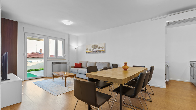 Apartment Petrinić - Sea View & Pool Apartment "V"