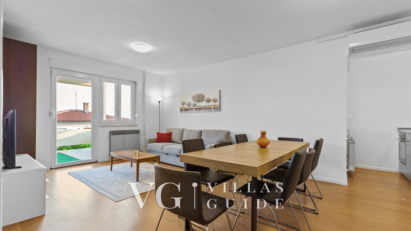 Apartment Petrinić - Sea View & Pool Apartment "V" Wohnzimmer