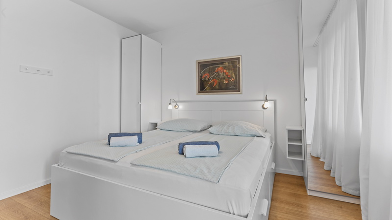 Apartment Petrinić - Sea View & Pool Apartment "V"