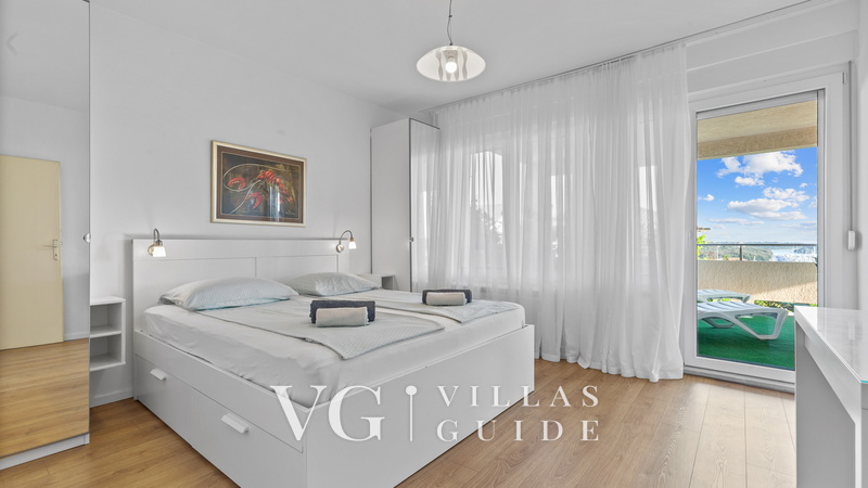 Apartment Petrinić - Sea View & Pool Apartment "V" Schlafzimmer