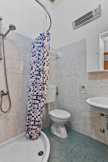 Apartment Petrinić - Sea View & Pool Apartment "F"