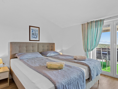 Apartment Petrinić - Sea View & Pool Apartment "F"