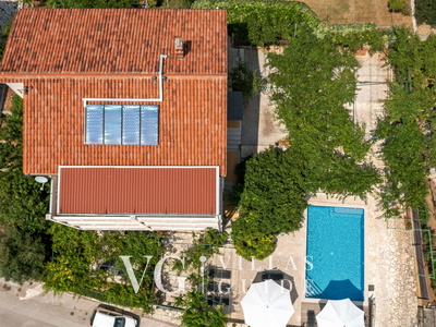 Apartment Petrinić - Sea View & Pool Apartment "F"