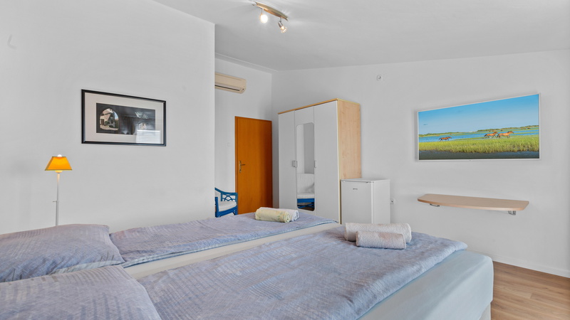 Apartment Petrinić - Sea View & Pool Apartment "F"