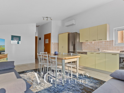 Apartment Petrinić - Sea View & Pool Apartment "F" Dnevni boravak