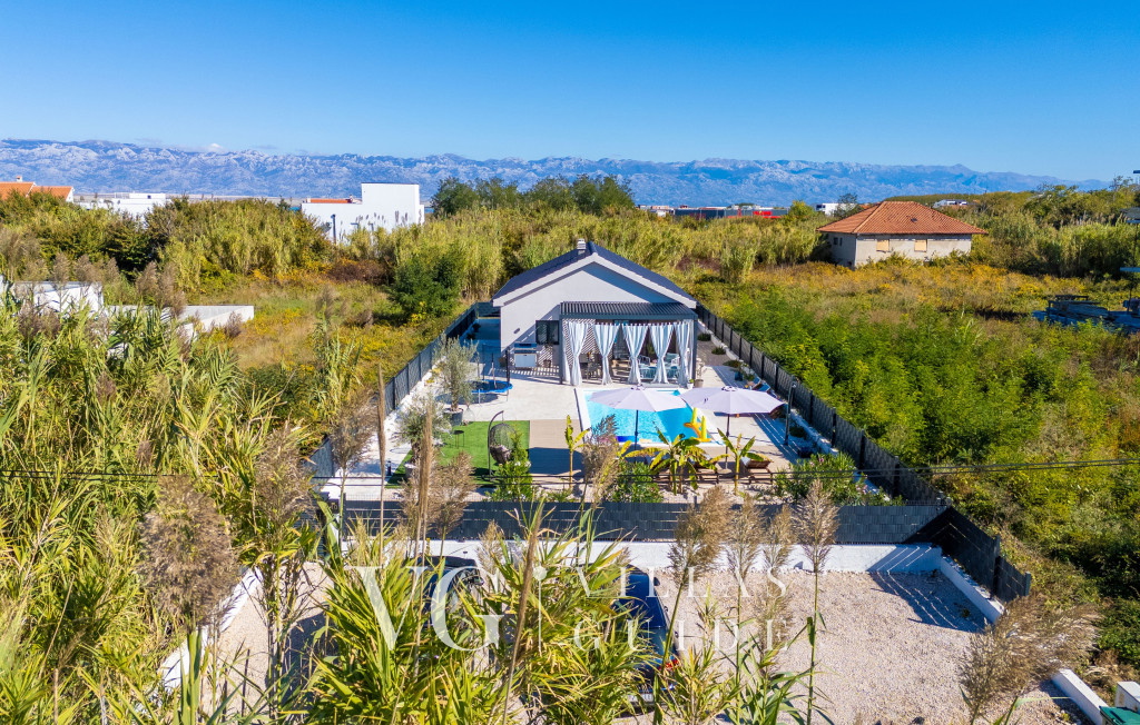 Villa Rafaelo - Privlaka Garden and property exterior