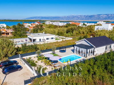 Villa Rafaelo - Privlaka Garden and property exterior