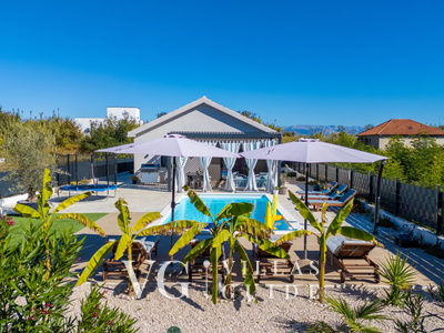 Villa Rafaelo - Privlaka Garden and property exterior