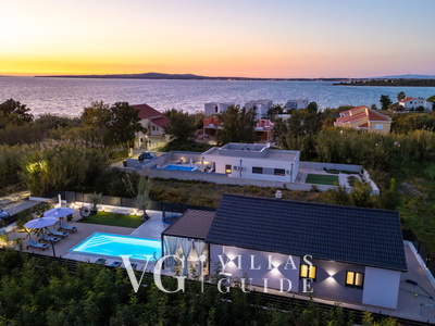 Villa Rafaelo - Privlaka Garden and property exterior