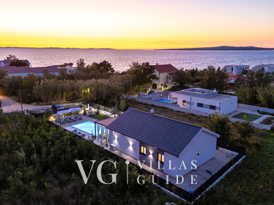 Villa Rafaelo - Privlaka Garden and property exterior