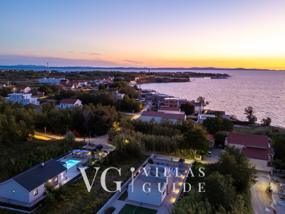 Villa Rafaelo - Privlaka Garden and property exterior