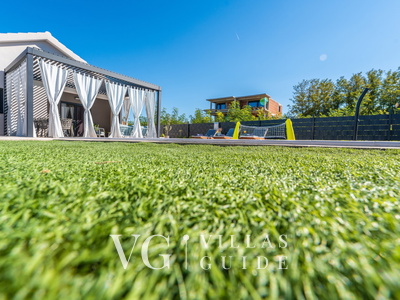 Villa Rafaelo - Privlaka Garden and property exterior