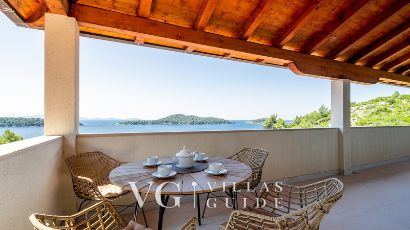 Villa Julija Garden and property exterior