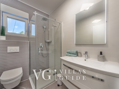 Villa Shaula Bathroom