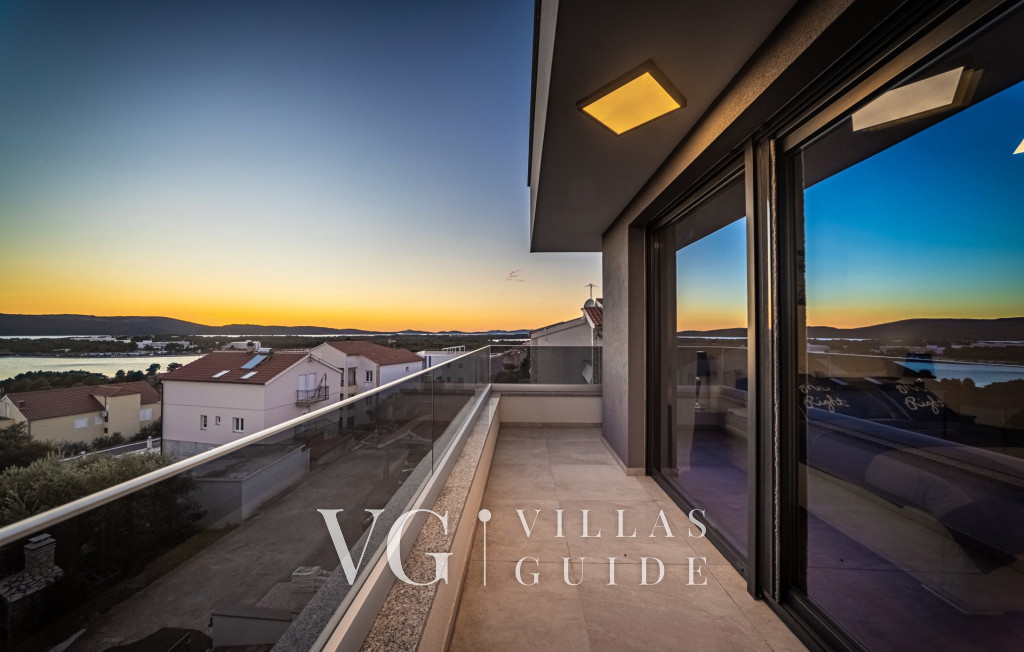 Villa Shaula Garden and property exterior