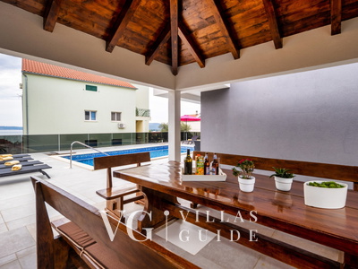 Villa Shaula Garden and property exterior