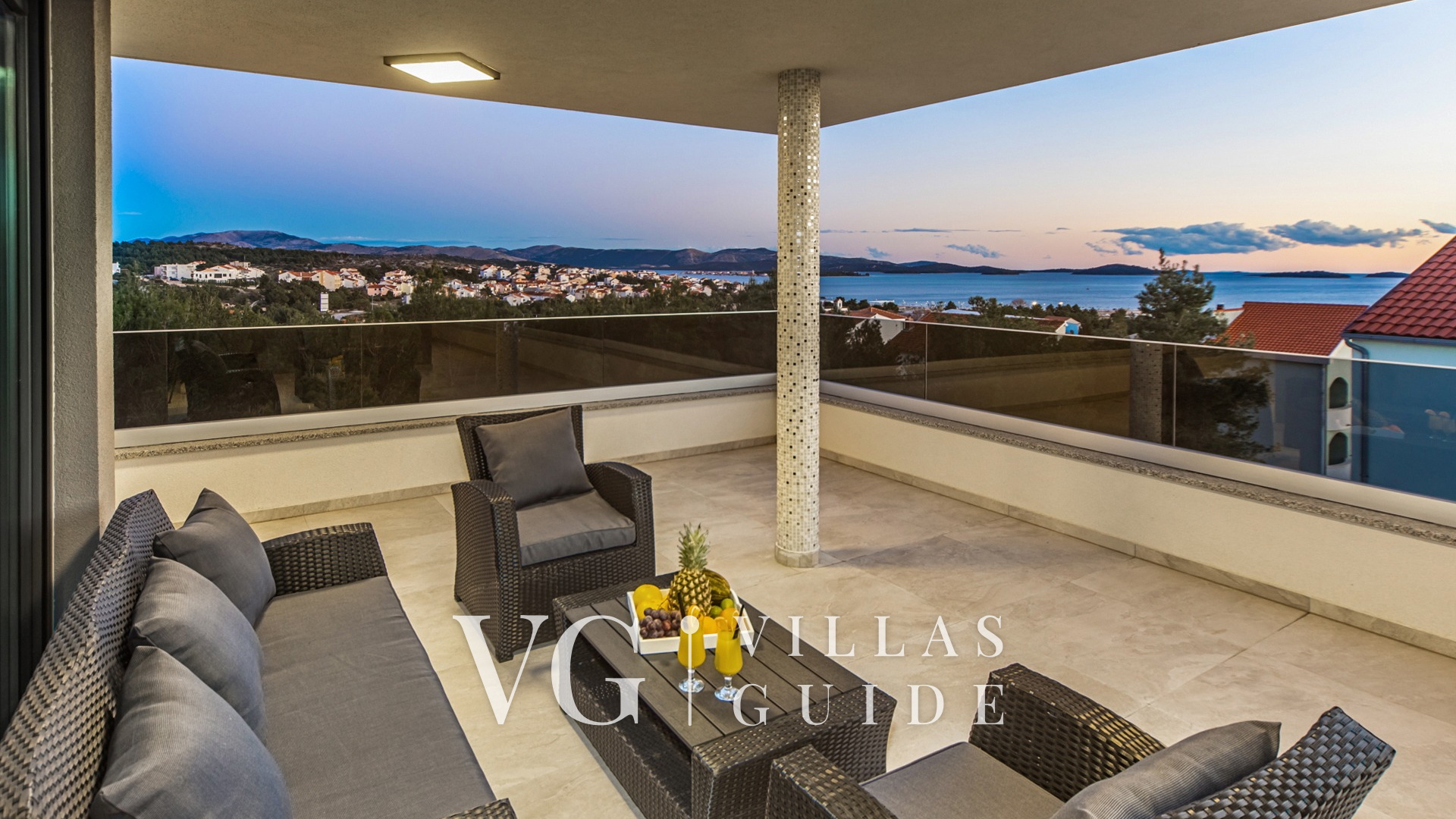 Villa Shaula Garden and property exterior