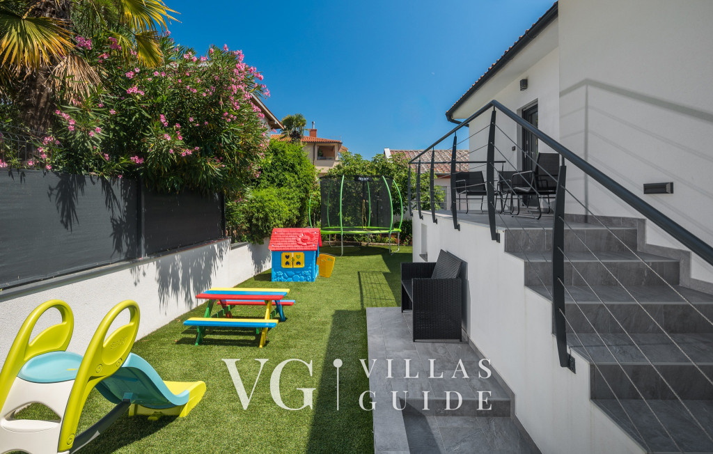 Villa Indie Dodatni sadržaji