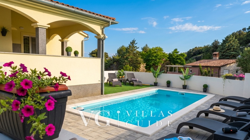 Flora Apartment with private pool Pool