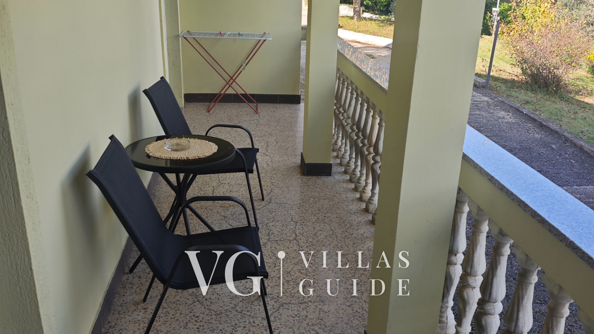 Flora Apartment with pool Dvorište i vanjski dio objekta