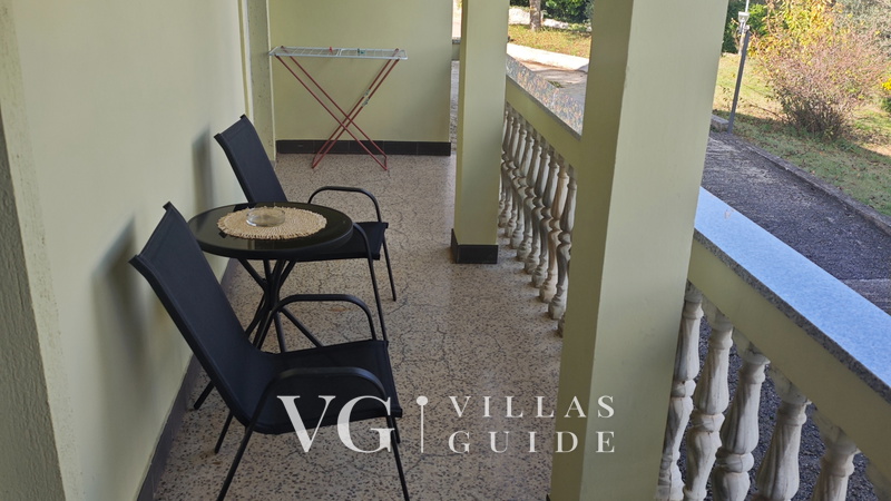 Flora Apartment with private pool Dvorište i vanjski dio objekta