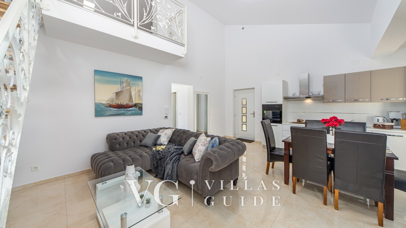 Villa Shaula 2 Living room