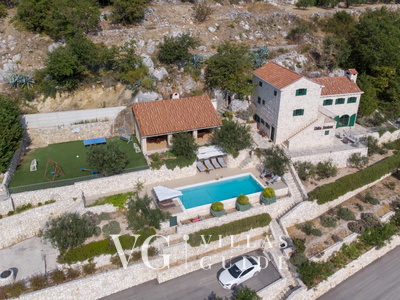 Rustic Villa Stolovi with panorama view