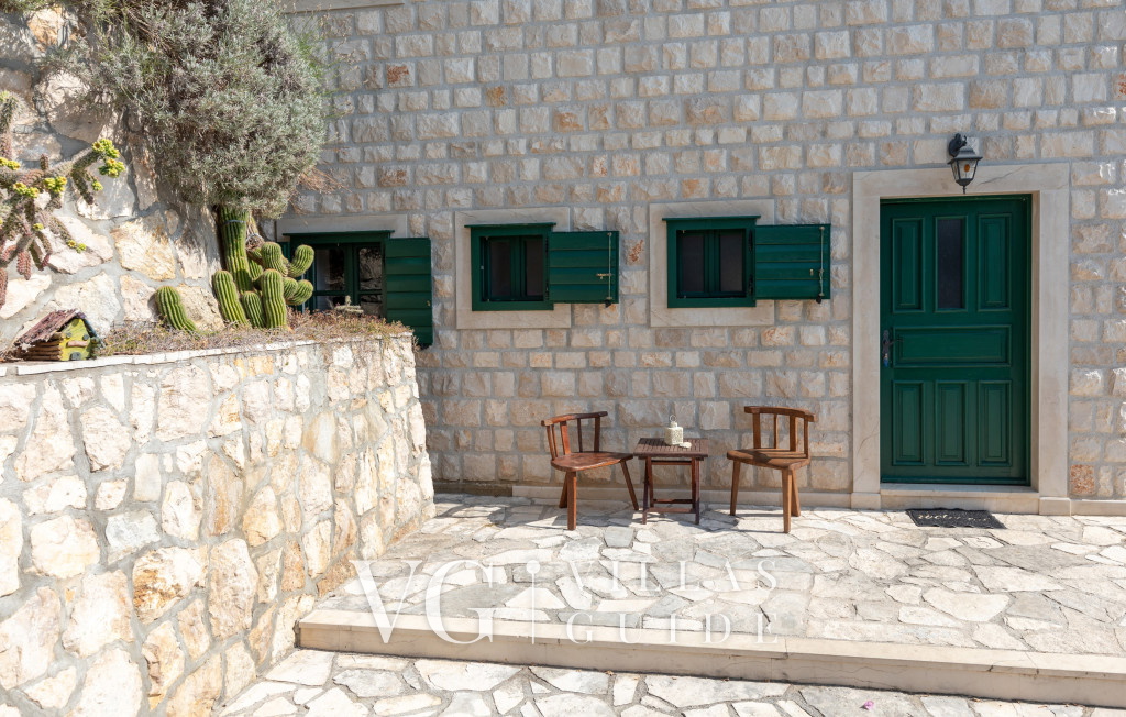 Rustic Villa Stolovi with panorama view Dvorište i vanjski dio objekta