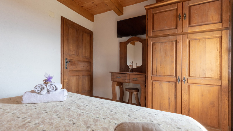 Rustic Villa Stolovi with panorama view