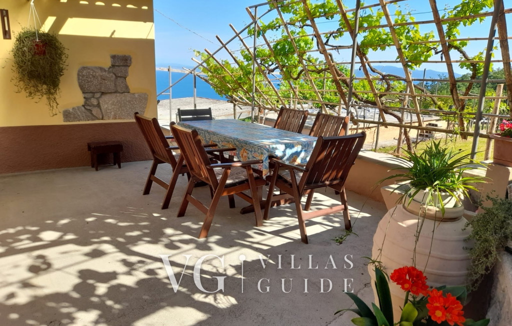 Holiday Home Secret Garden