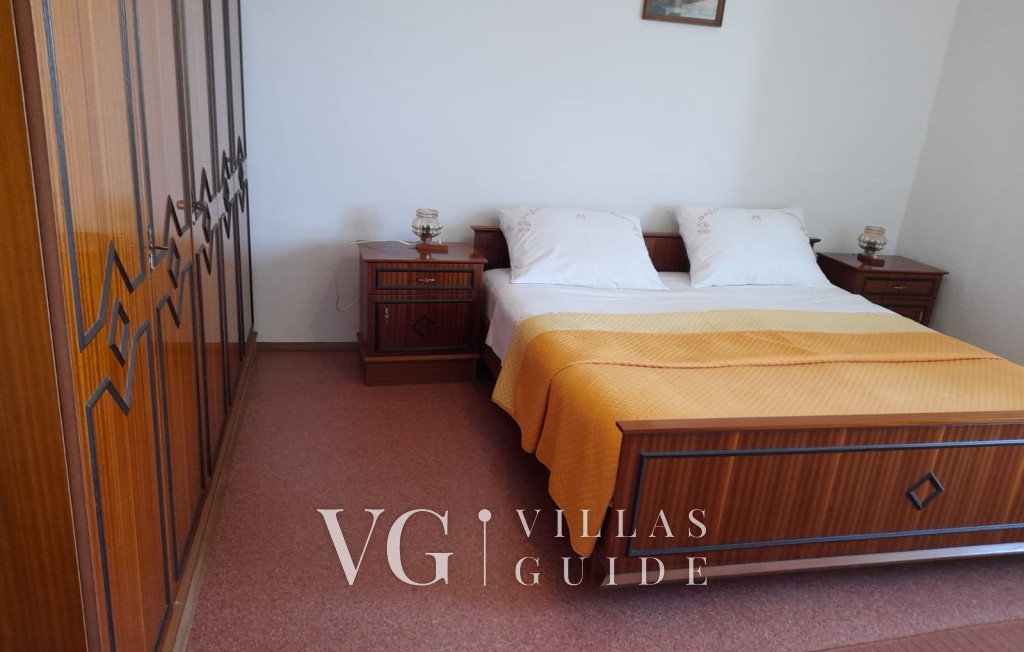 Holiday Home Secret Garden