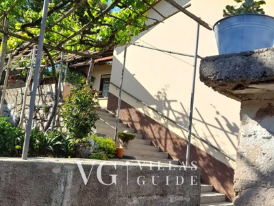 Holiday Home Secret Garden