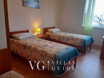 Holiday Home Secret Garden