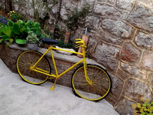 Holiday Home Secret Garden